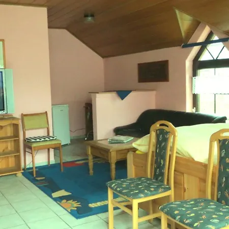 Restaurant Alt Laubach Hotel 2*